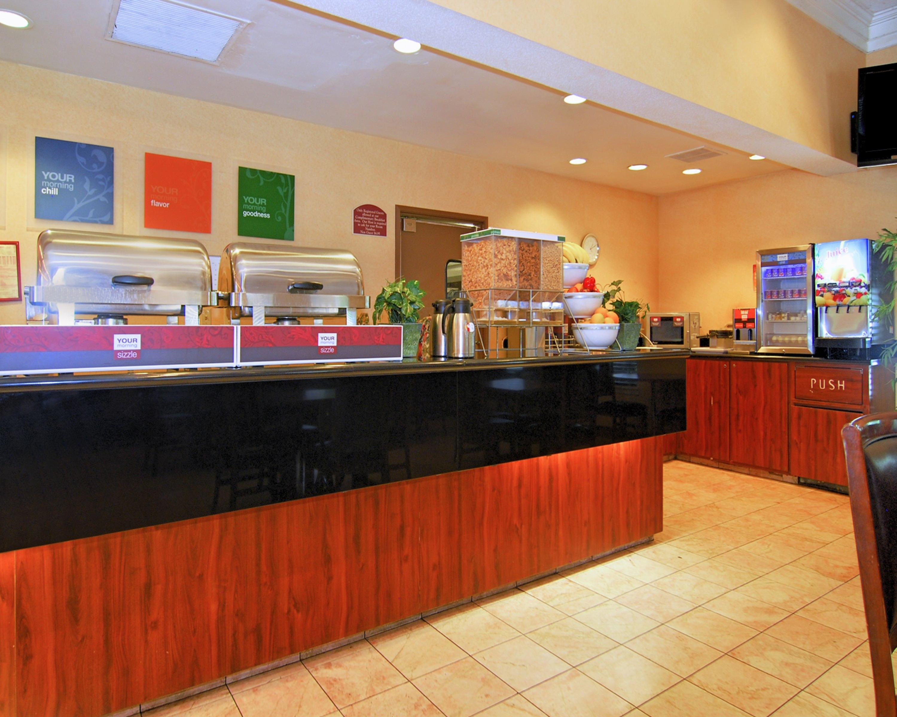 La Quinta Inn & Suites By Wyndham Memphis I-240 Dış mekan fotoğraf